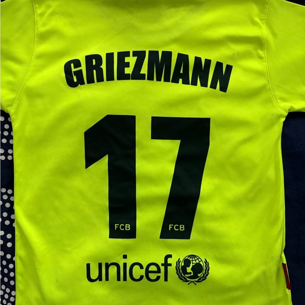 Kids Neon Yellow FCB Shirt, size 8